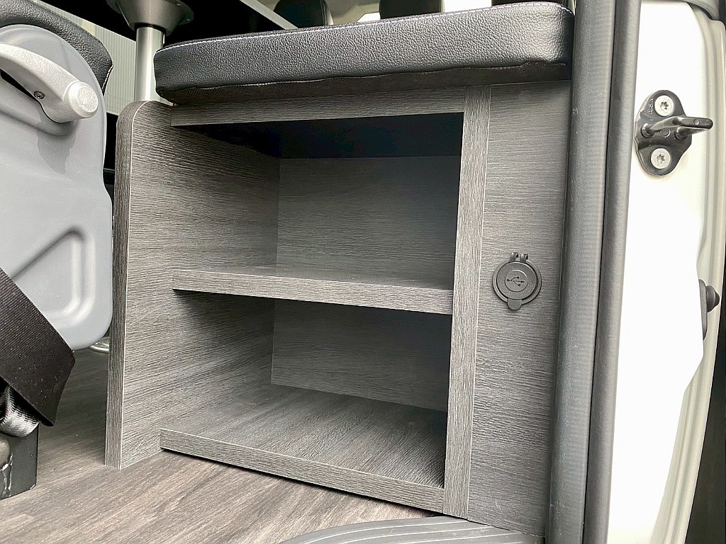 トヨタ ハイエース(25枚目)