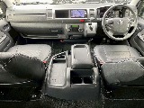 トヨタ ハイエース(3枚目)