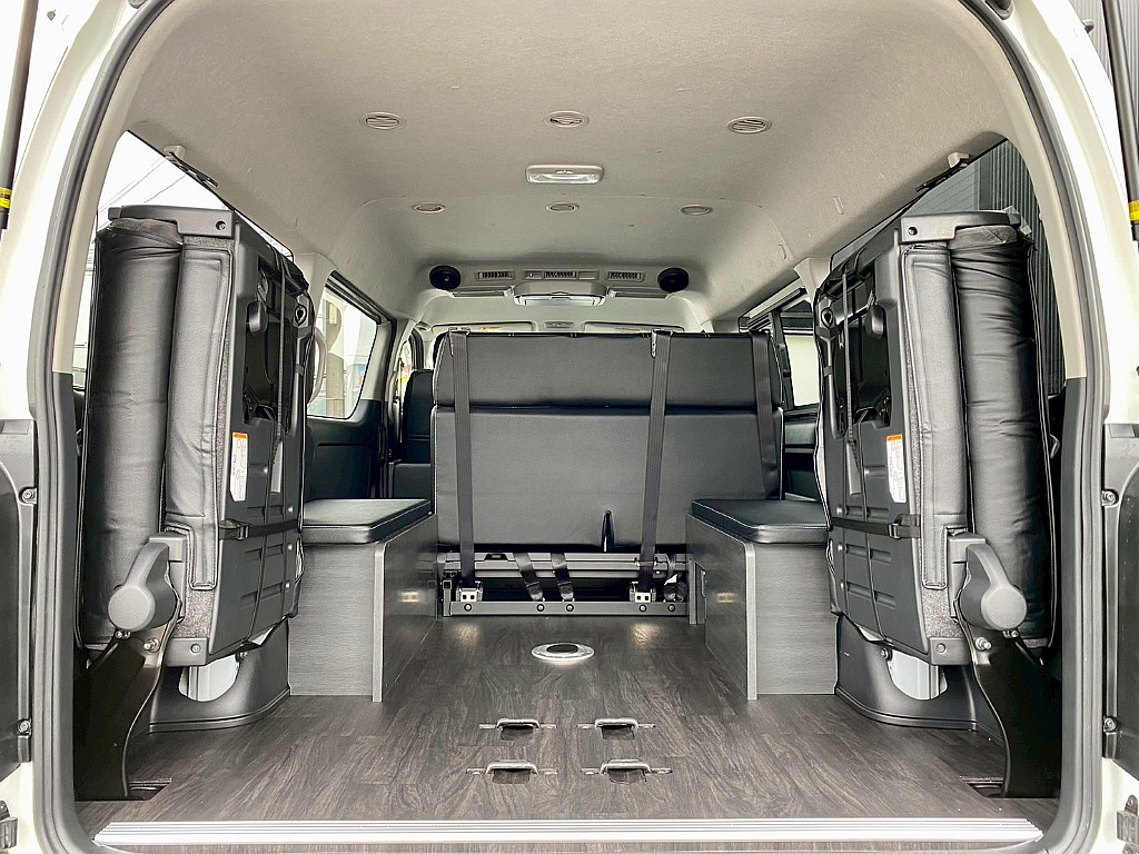 トヨタ ハイエース(34枚目)