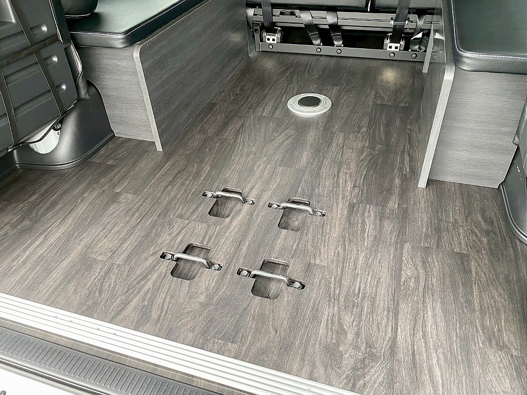 トヨタ ハイエース(35枚目)