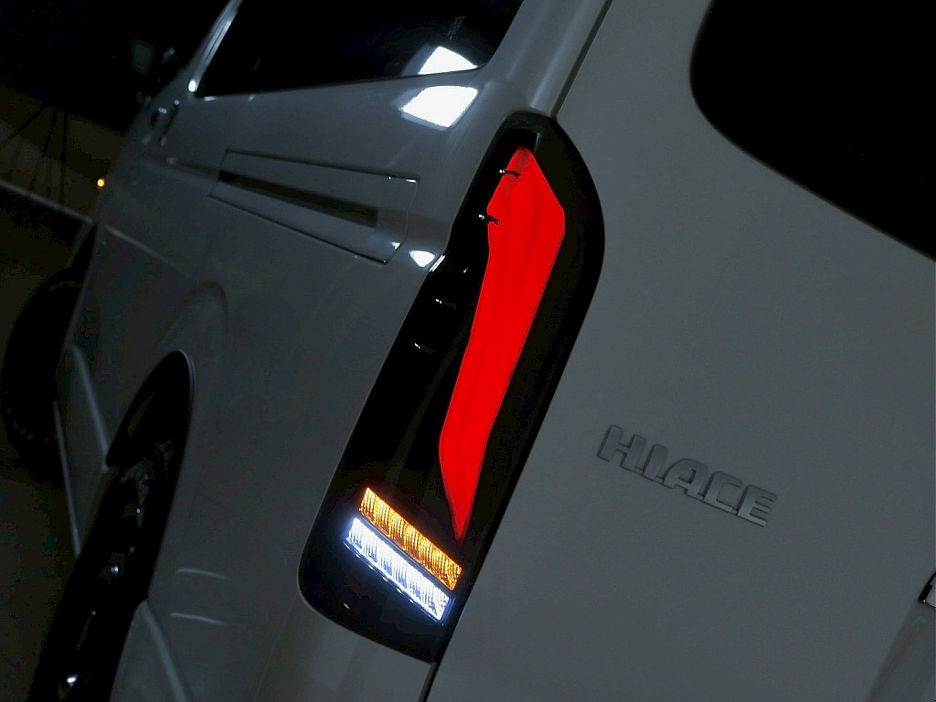 トヨタ ハイエース(42枚目)