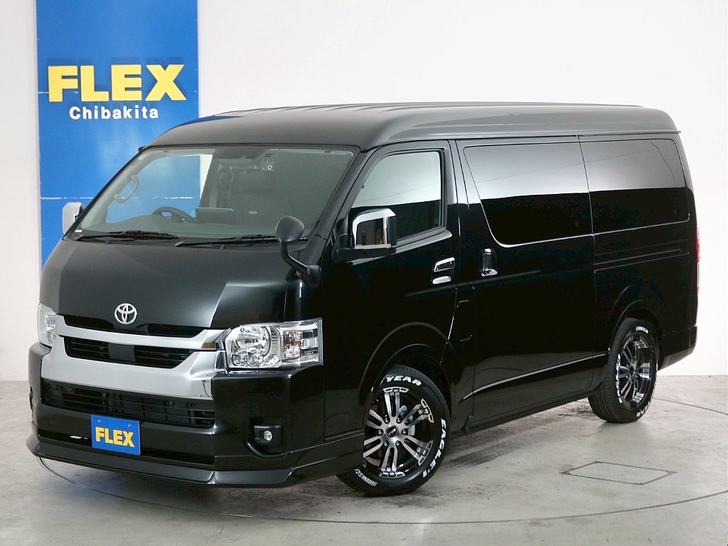 シンプルでまとめたエクステリア/ラグジュアリーな内装♪