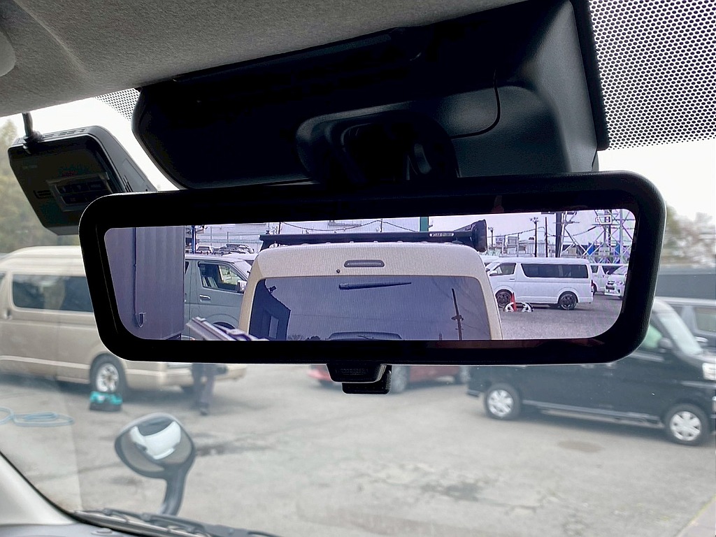 トヨタ ハイエース(13枚目)