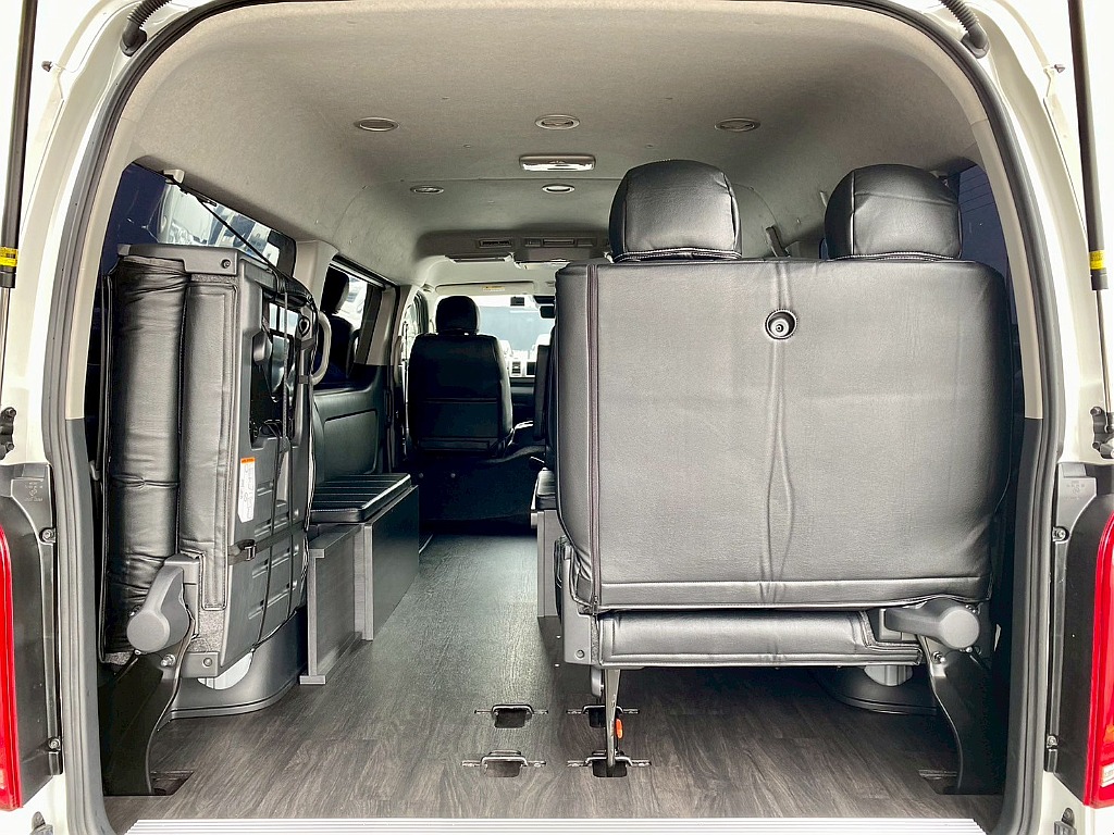 トヨタ ハイエース(23枚目)