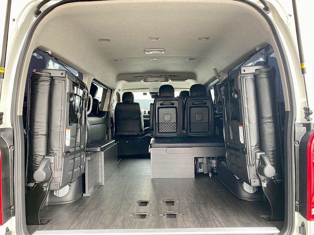 トヨタ ハイエース(24枚目)