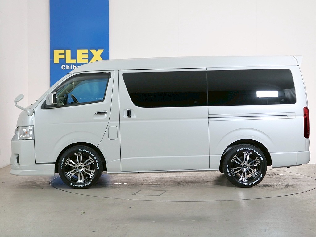 トヨタ ハイエース(7枚目)