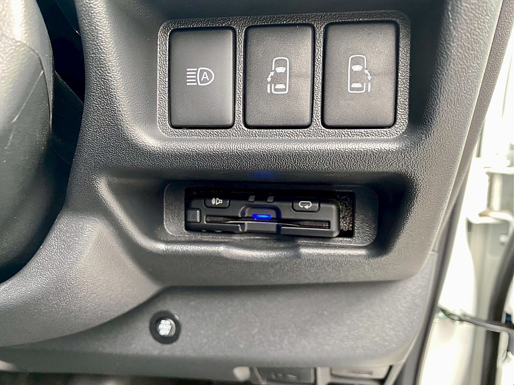 トヨタ ハイエースバン(13枚目)