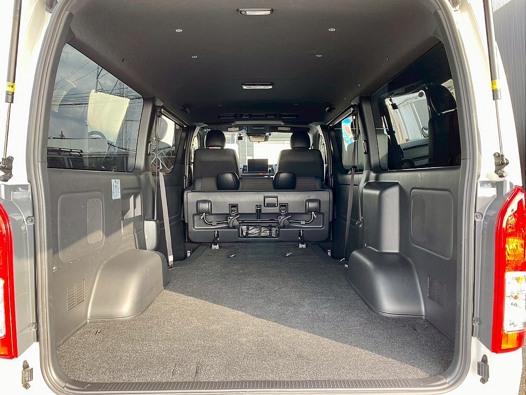 トヨタ ハイエースバン(21枚目)