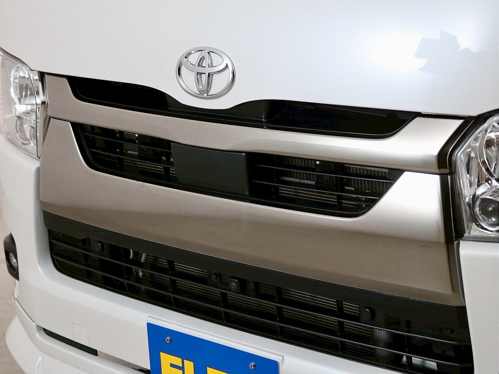 トヨタ ハイエースバン(24枚目)