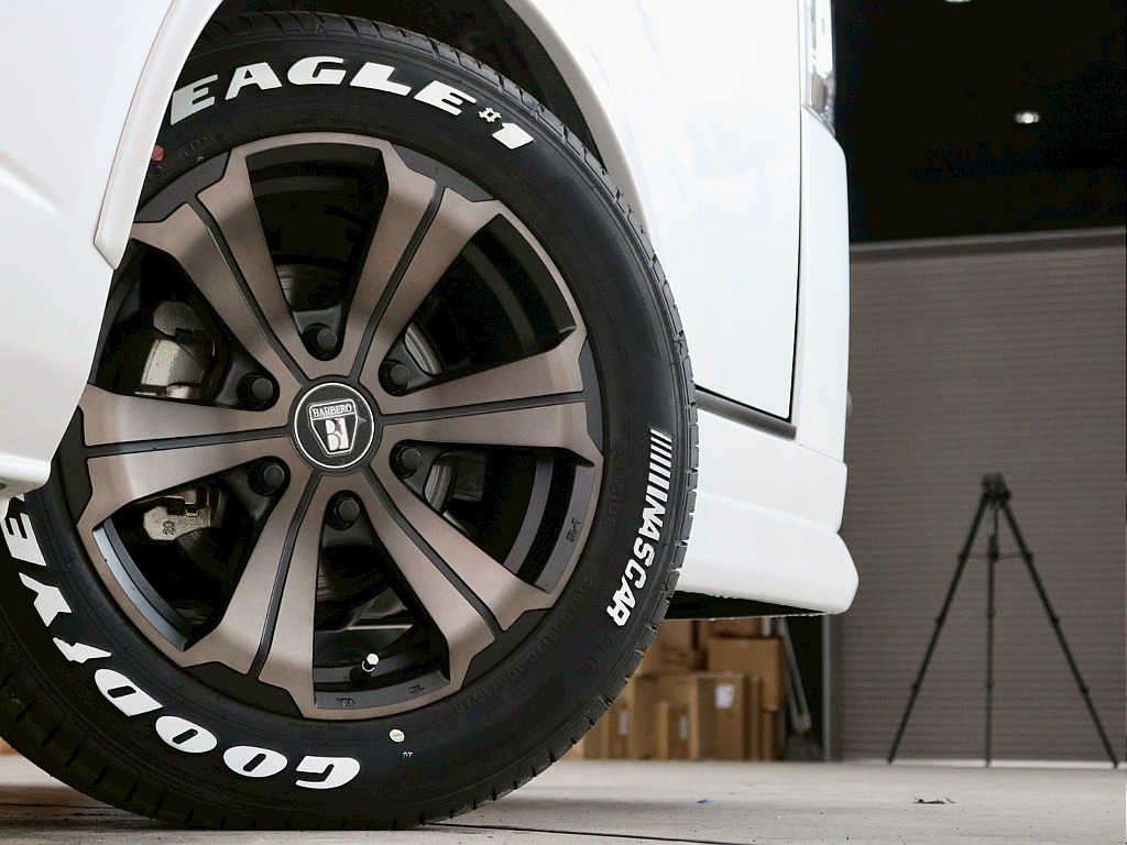 トヨタ ハイエースバン(26枚目)