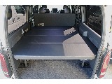 トヨタ ハイエースバン(4枚目)