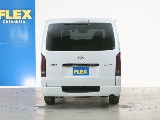 トヨタ ハイエースバン(8枚目)