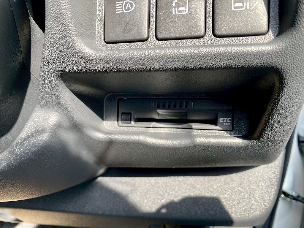 トヨタ ハイエースバン(13枚目)