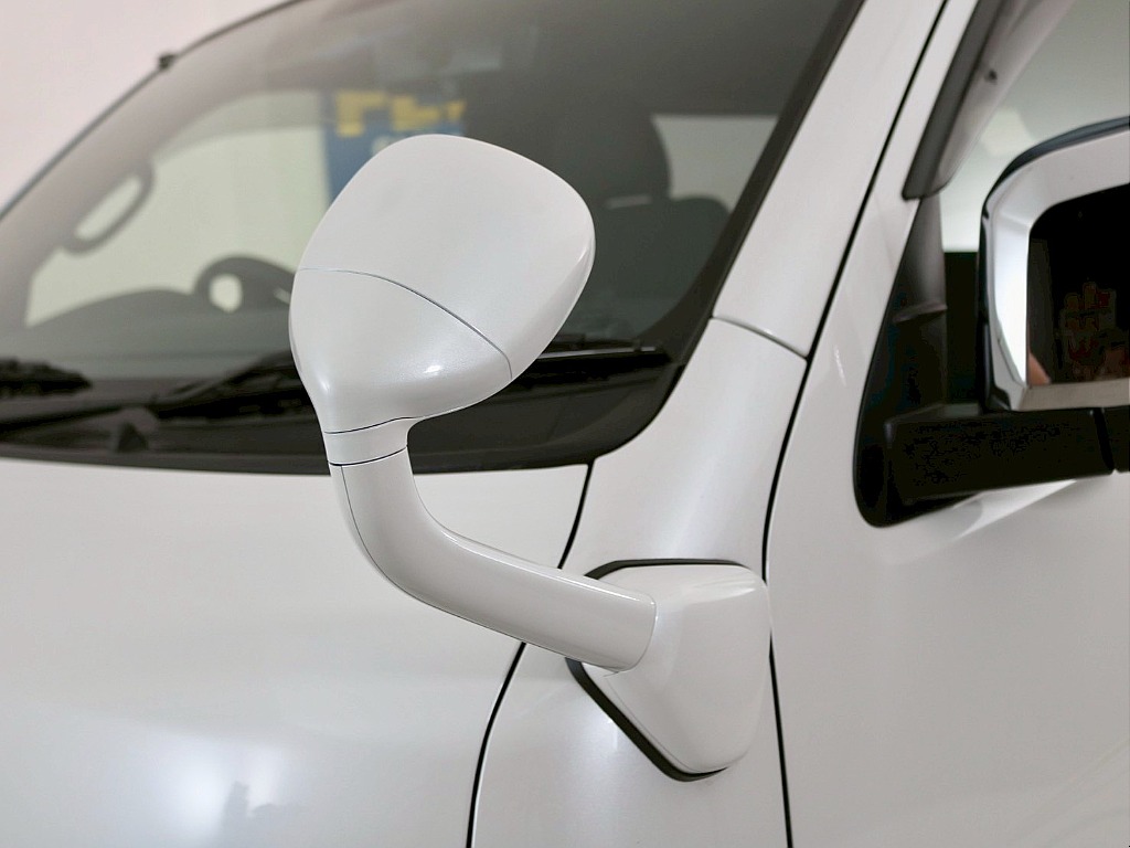 トヨタ ハイエースバン(28枚目)