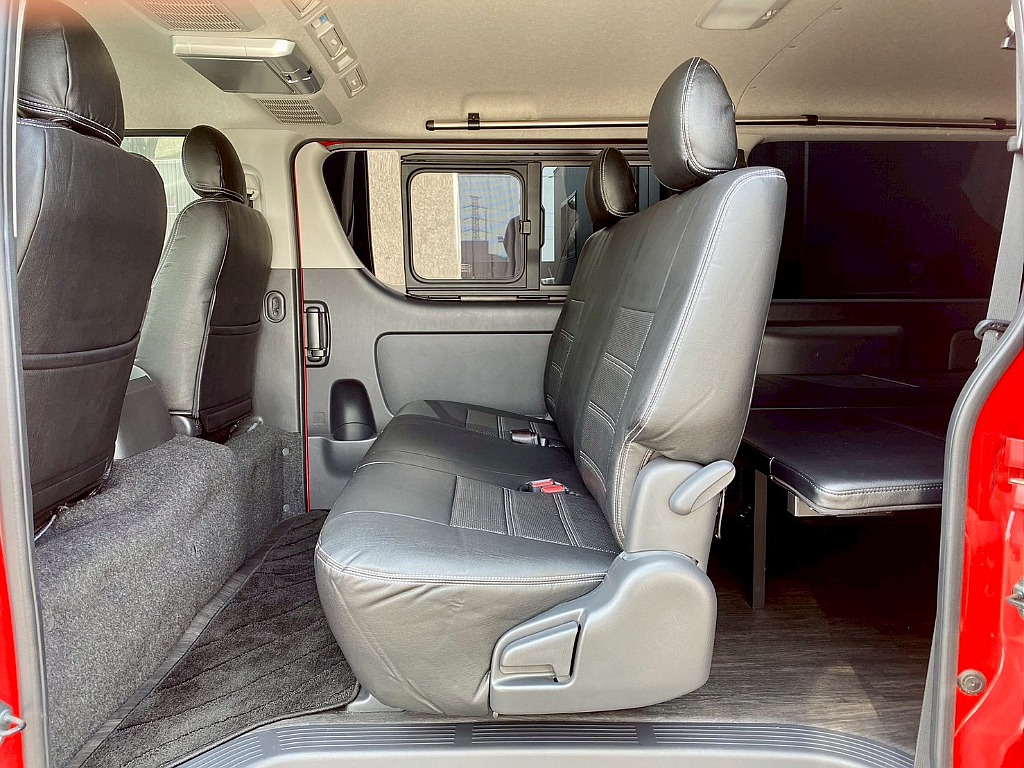 トヨタ ハイエースバン(20枚目)