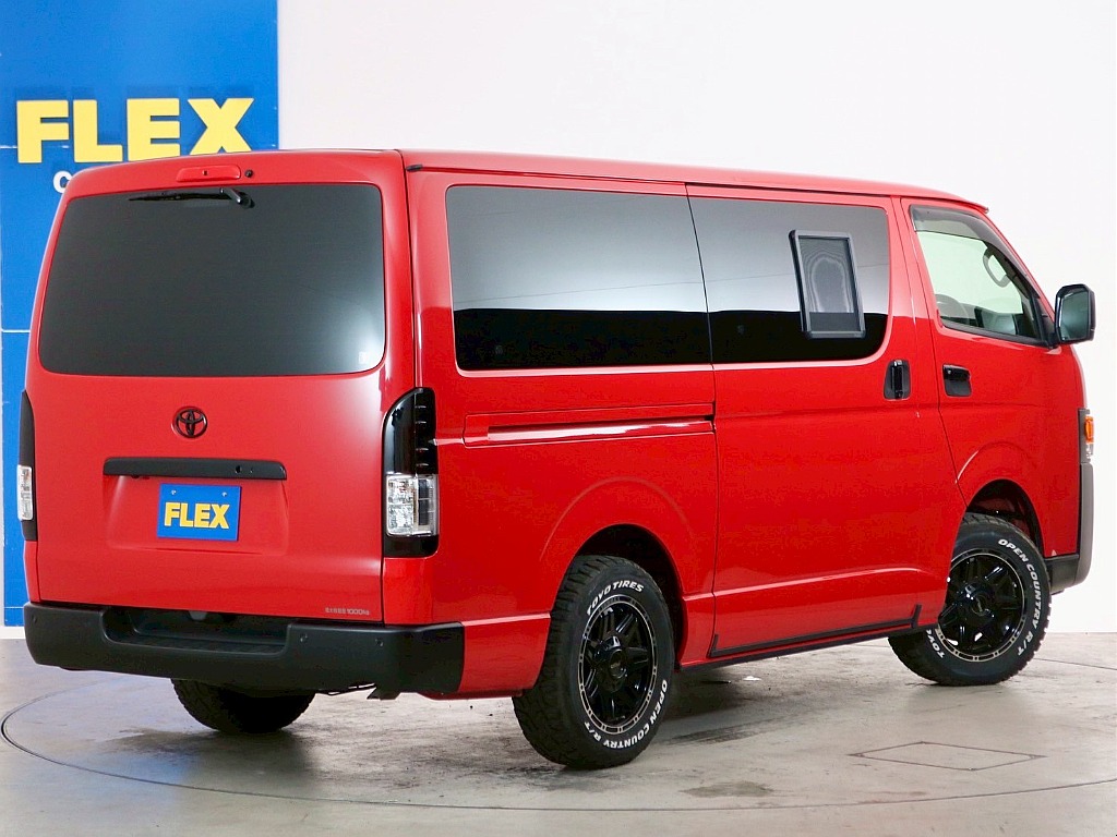 トヨタ ハイエースバン(5枚目)