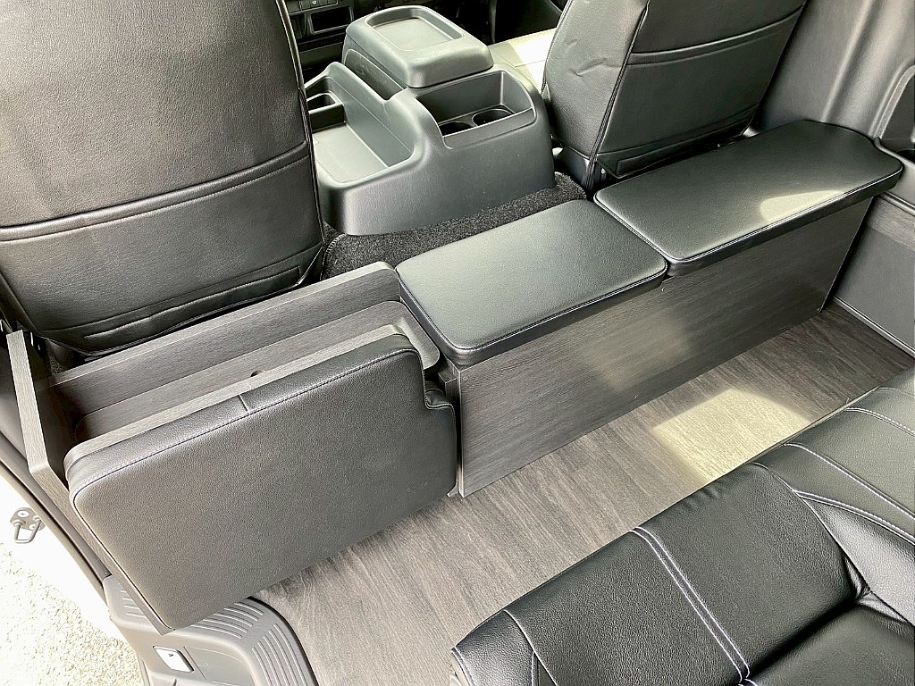 トヨタ ハイエース(24枚目)