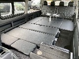 トヨタ ハイエース(4枚目)