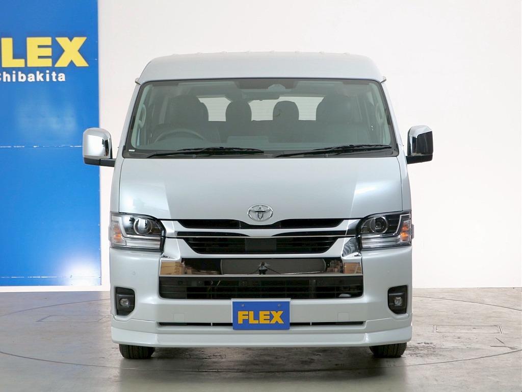 トヨタ ハイエース(9枚目)