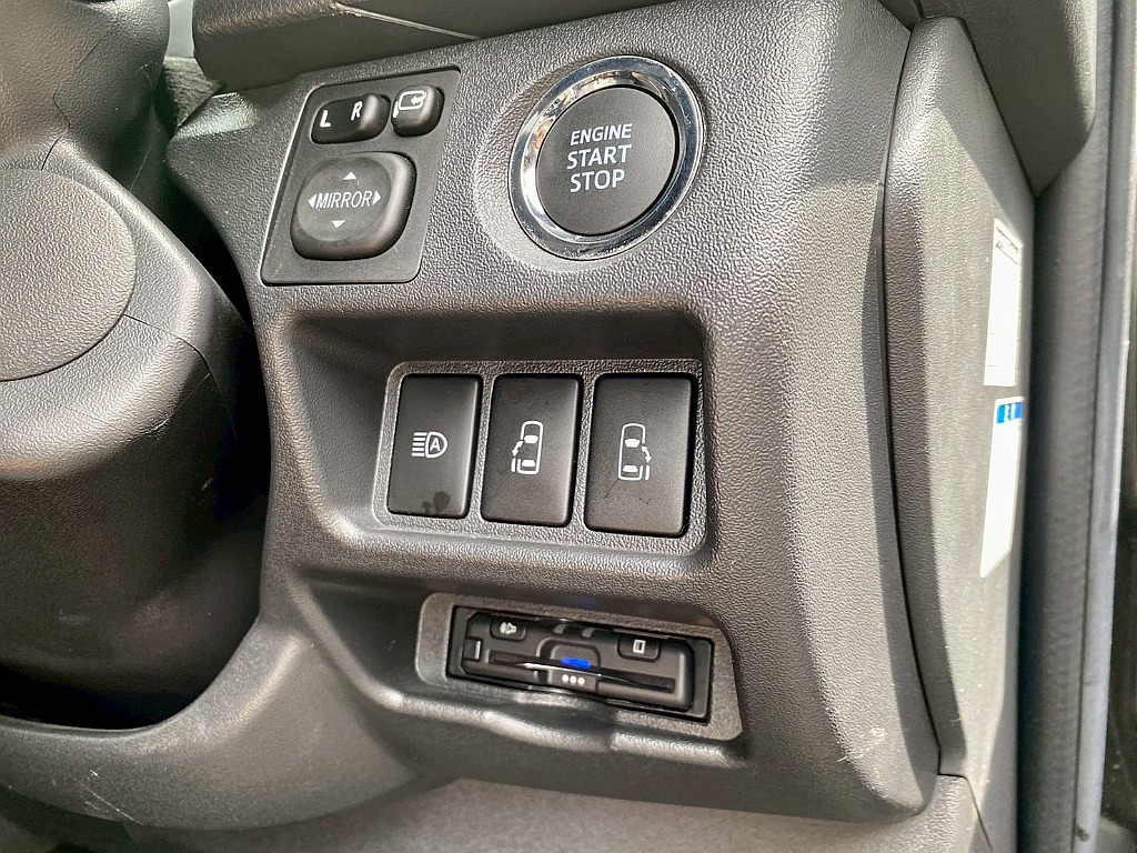 トヨタ ハイエースバン(12枚目)