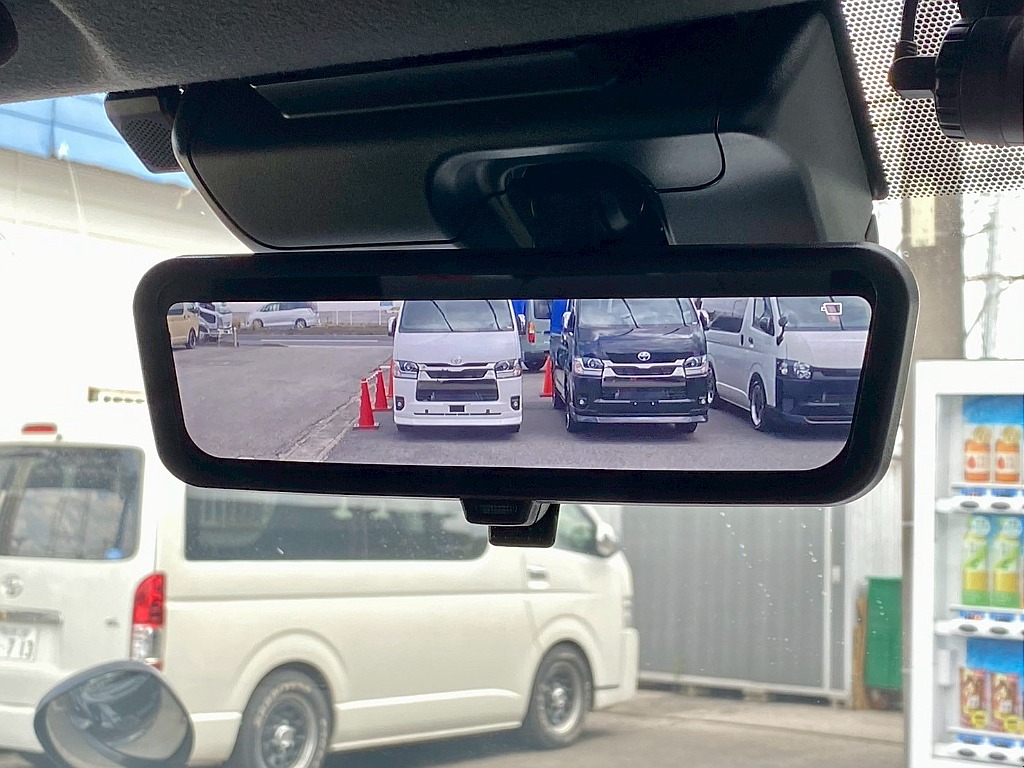 トヨタ ハイエースバン(14枚目)