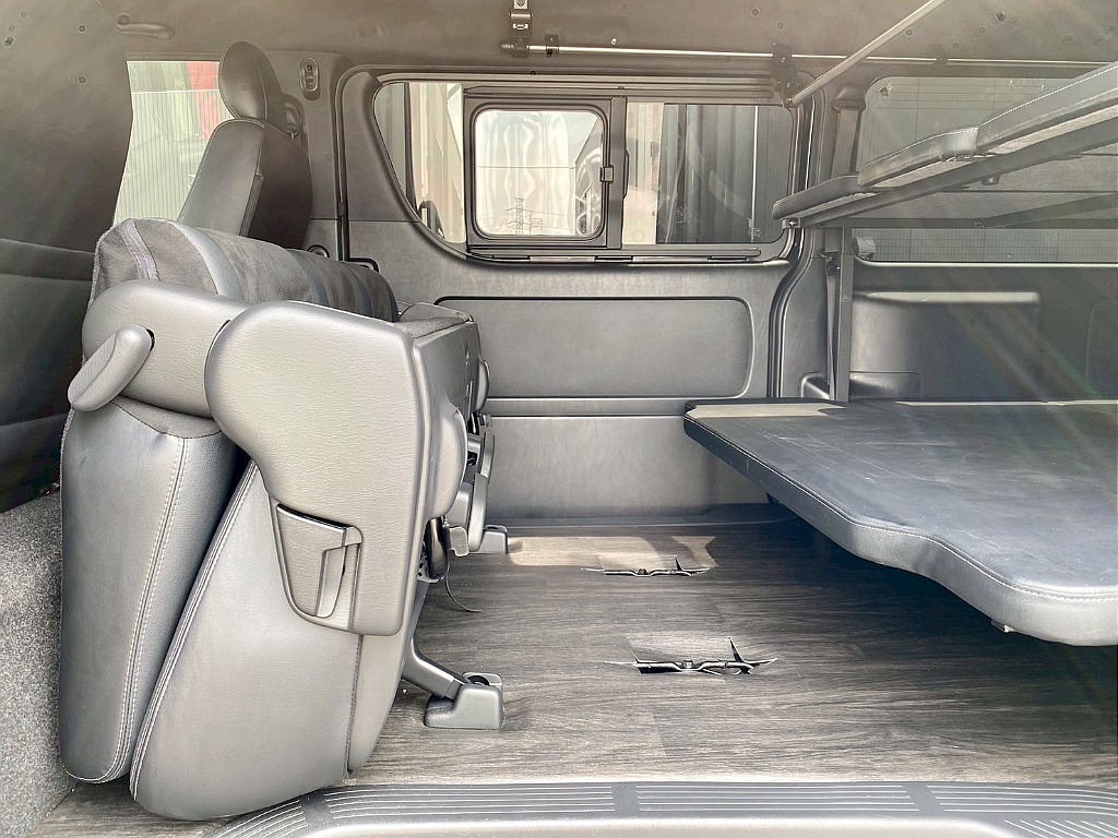 トヨタ ハイエースバン(25枚目)