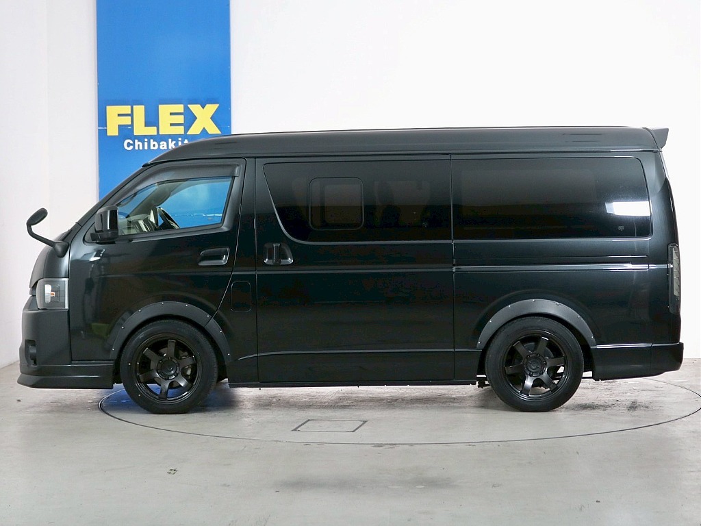 トヨタ ハイエースバン(7枚目)