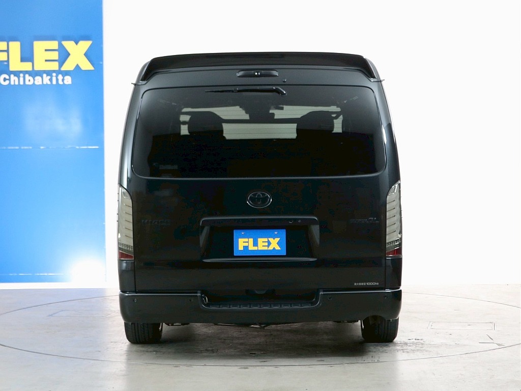 トヨタ ハイエースバン(8枚目)