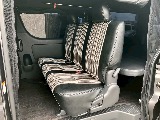 ２列目は３人掛けシート！２列目シートももちろん新品シートカバー装着済み♪