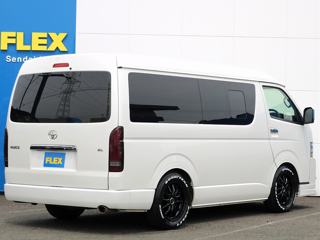 内外装共にカスタム多数の1台♪是非皆様からのお問合せお待ちしております♪