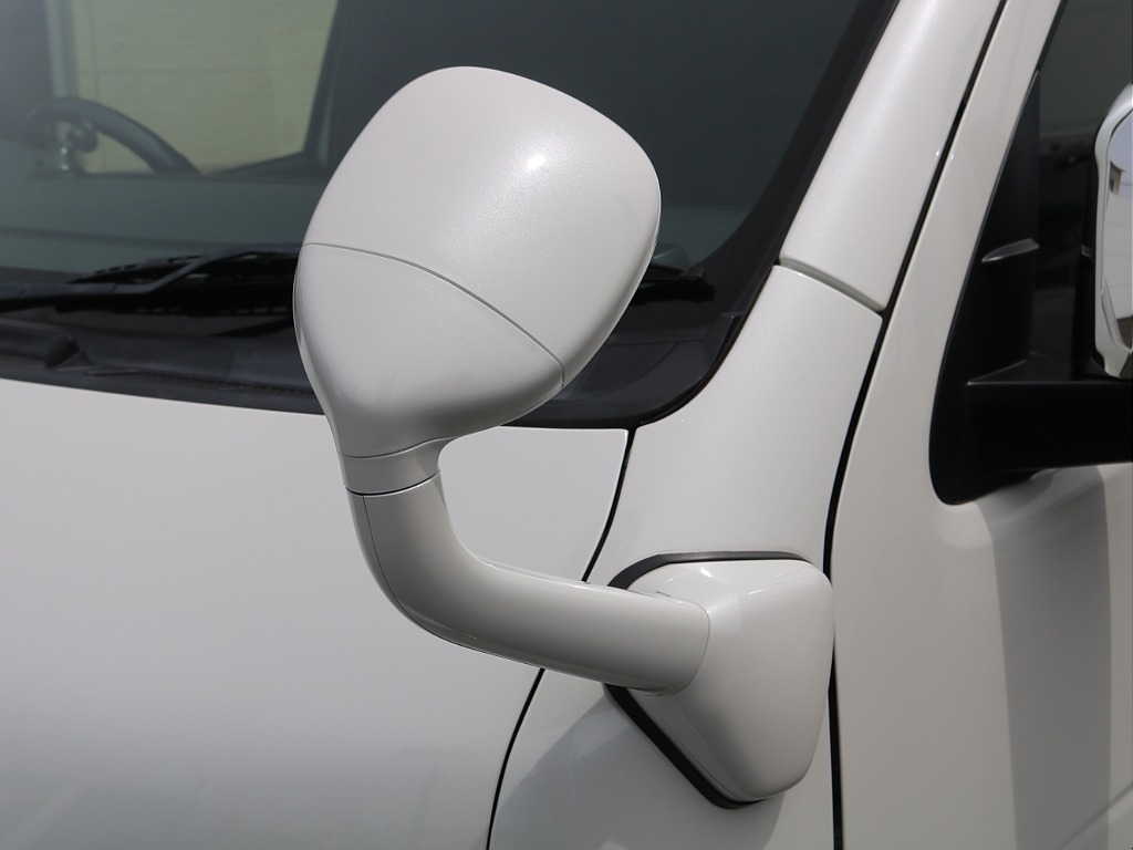 ＦＬＥＸグループは「すべての人に愛車を」をコンセプトに車種別に全国展開中！愛車と一緒に、ライフスタイルを充実させてもらいたいという思いで、ランクル仙台泉店では皆様のご要望になんでもお応えします♪