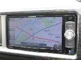 ナビはカロッツェリア7インチナビを装着済み♪TV視聴もできます♪ツインモニターの仕様ですので後席モニターももちろん視聴できます♪