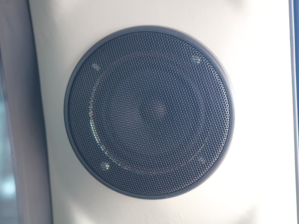 ＦＬＥＸグループは「すべての人に愛車を」をコンセプトに車種別に全国展開中！愛車と一緒に、ライフスタイルを充実させてもらいたいという思いで、ランクル仙台泉店では皆様のご要望になんでもお応えします♪