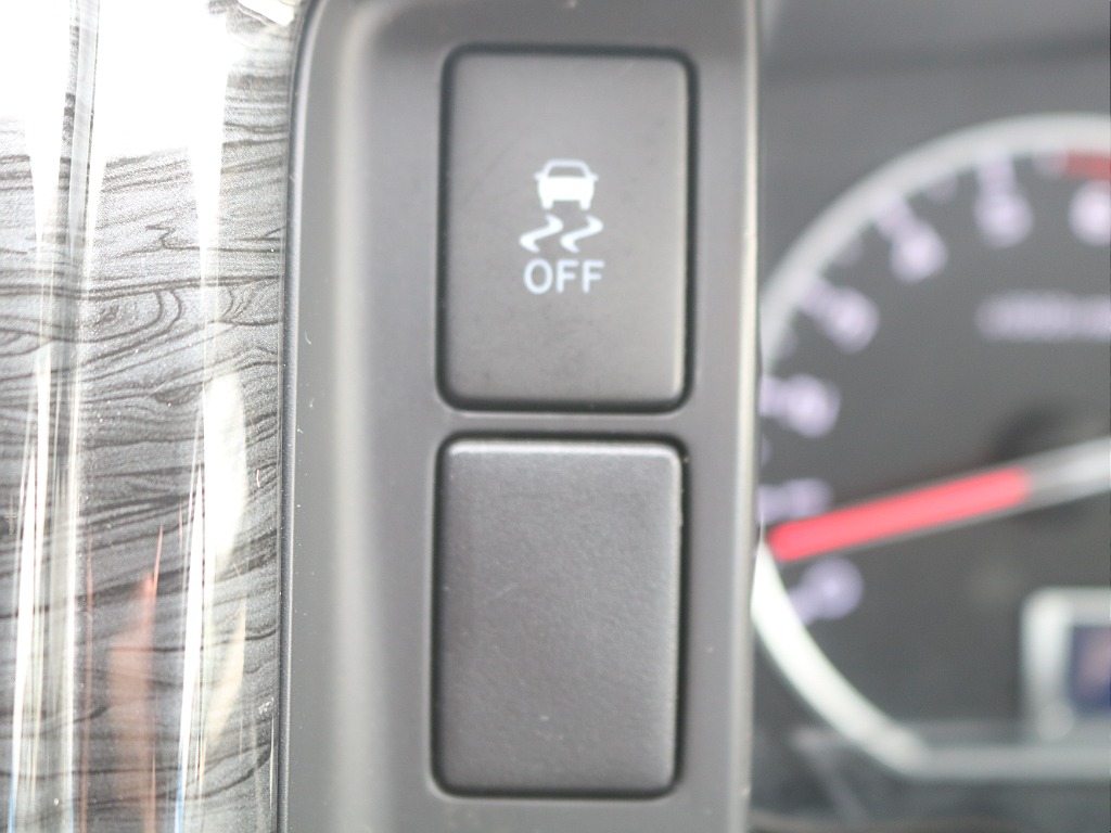 ＦＬＥＸグループは「すべての人に愛車を」をコンセプトに車種別に全国展開中！愛車と一緒に、ライフスタイルを充実させてもらいたいという思いで、ランクル仙台泉店では皆様のご要望になんでもお応えします♪