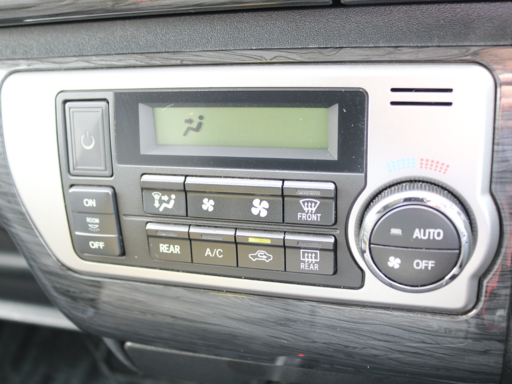 ＦＬＥＸグループは「すべての人に愛車を」をコンセプトに車種別に全国展開中！愛車と一緒に、ライフスタイルを充実させてもらいたいという思いで、ランクル仙台泉店では皆様のご要望になんでもお応えします♪