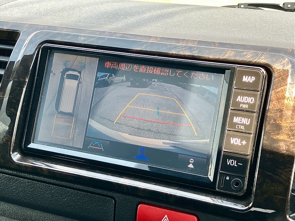 パノラミックビューモニター　バックカメラ！