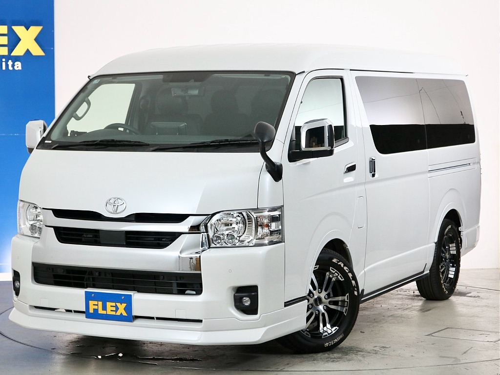 【厳選仕入】Ｒ５年式/２．９万ｋｍ/１０人乗り/ガソリン２ＷＤ/ＢＩＧ－Ｘ１１インチナビ/１２．８型後席モニター/ベッドキット