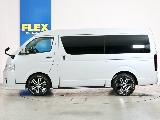 ノーマル車高のお車となります。ローダウン等追加のカスタムもお任せください！