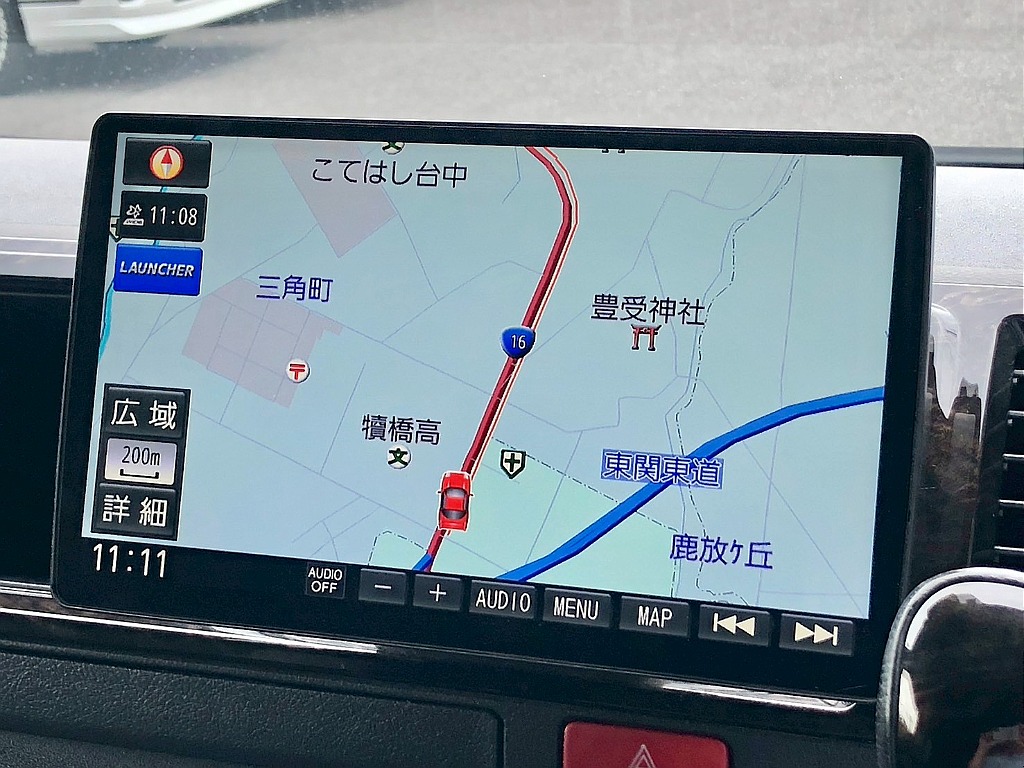 パナソニック　フローティング１０インチ　メモリーナビ！