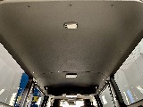 天井やトリム（車内の壁）等がブラックカラーとなっており、高級感のある内装となっております♪