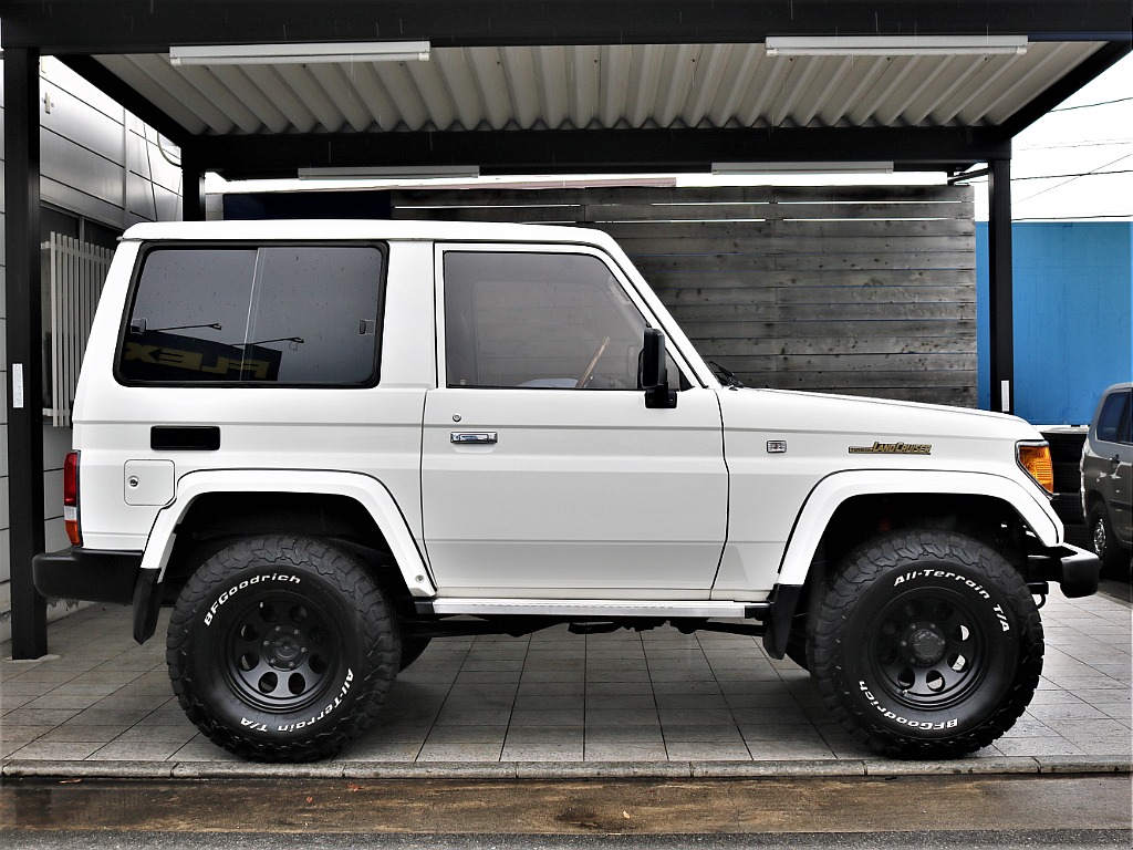 トヨタ ランドクルーザープラド 3.0 SXワイド ディーゼルターボ 4WD