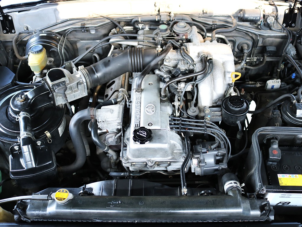 4500ccのガソリンエンジン！大排気量のエグゾーストノートを体感ください♪