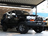 王道ブラックオールペイントのシンプルな車体が非常にカッコイイです！