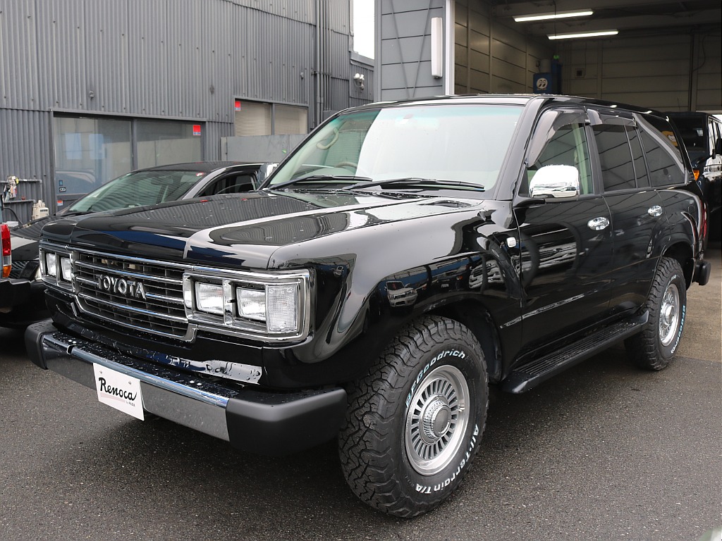 トヨタ ランドクルーザー100 4.7VXリミテッド 4WD 106角目Ver. NEWペイント202ブラック 福岡県