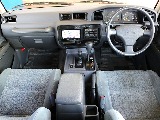 内装はシックなグレー内装です♪希少なVXグレードの良さを活かしてこのままでもいいですしシートカバーやナルディハンドルへのカスタムもご相談ください！