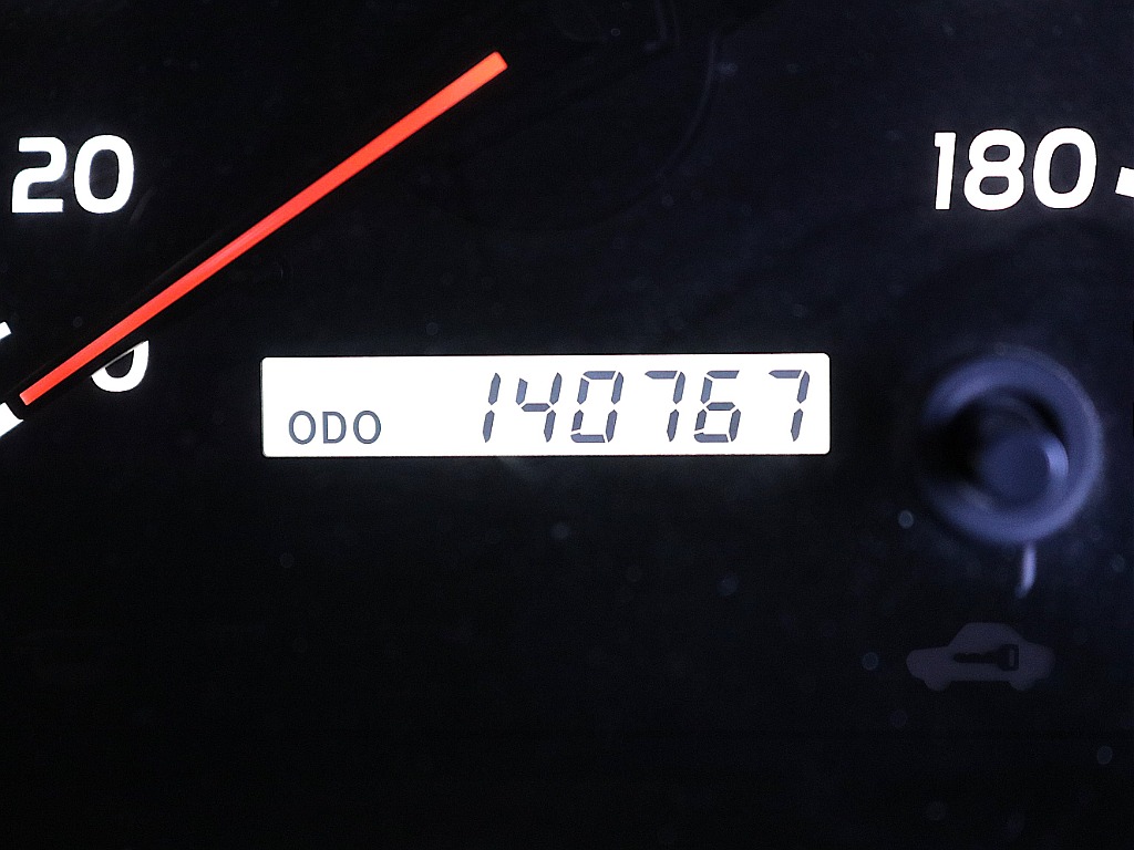 低走行の14.1万km！この先も永くお乗りいただけます♪
