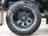 新品でジムラインAWとTOYOオープンカントリーRTタイヤ装備済み！！