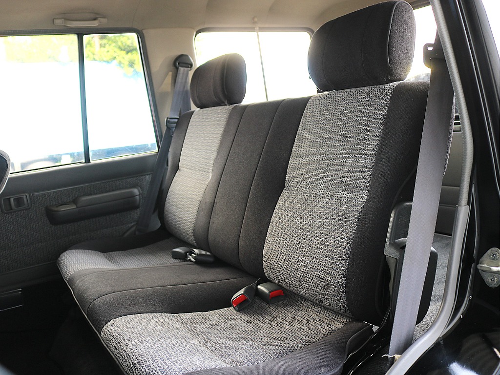 トヨタ ランドクルーザー70(12枚目)