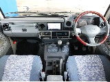 トヨタ ランドクルーザー70(2枚目)