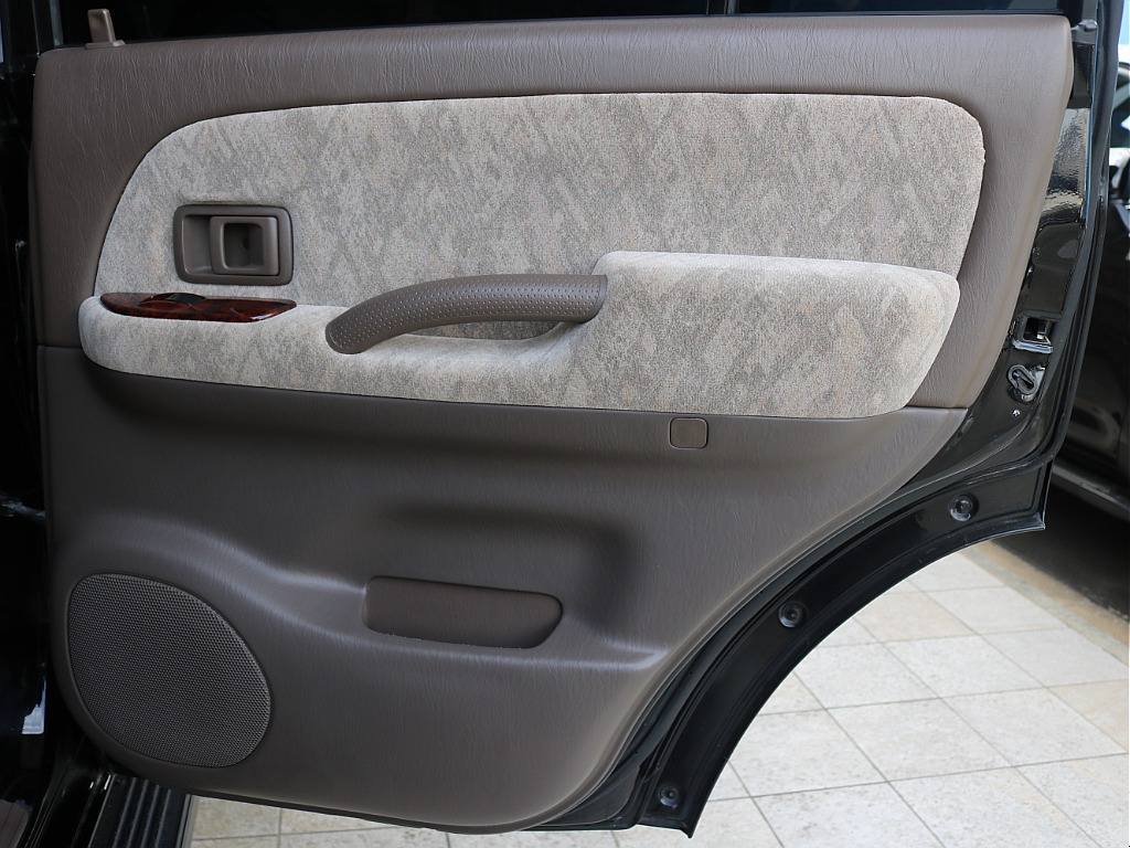 トヨタ ランドクルーザープラド(45枚目)